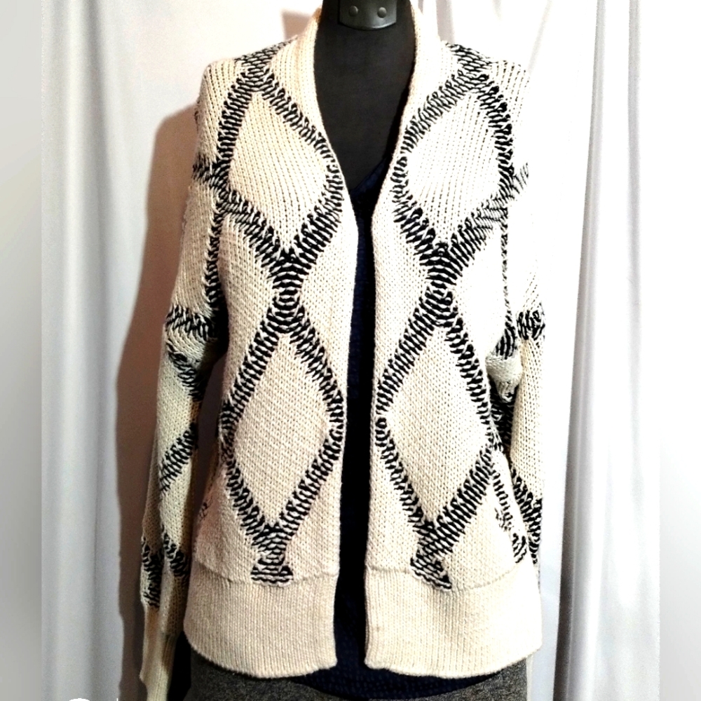 360 sweaters extra small Italian wool navy and cream cardigan